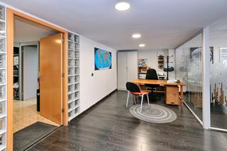 Appartement à La Guineueta. 2 locales unidos en barcinova