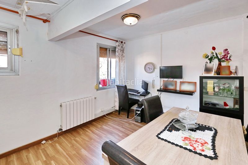 Foto 6e7774b8-28f1-4ca6-952c-17b8a3af45fc. Pis amb calefacció a Ciutat Meridiana Barcelona