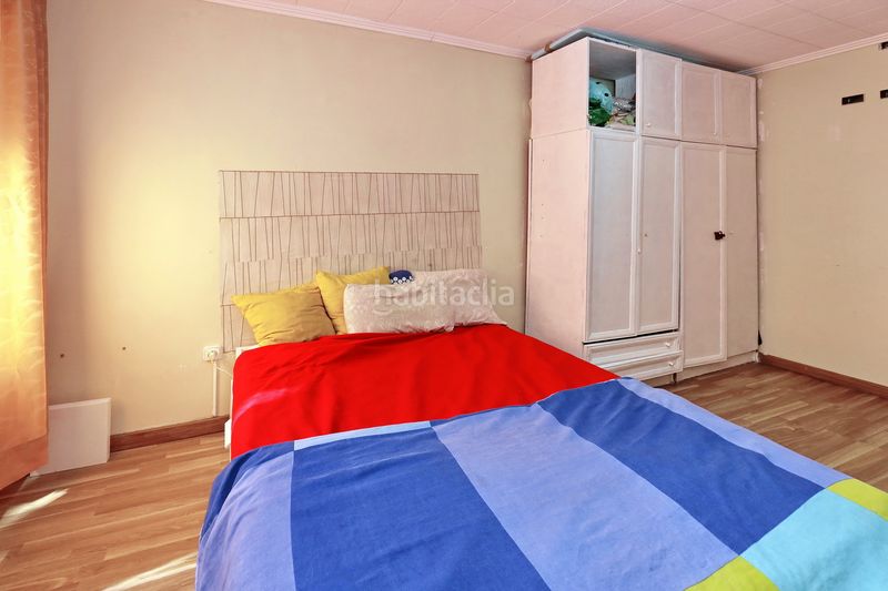 Foto 7b04fe88-3449-4820-98f6-5e9f95a7ad82. Pis amb calefacció a Ciutat Meridiana Barcelona