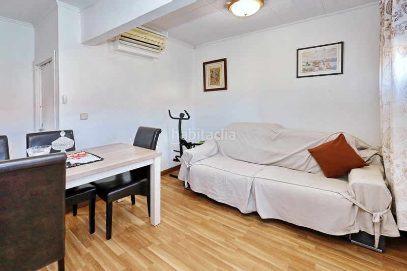 Foto 862e9a1b-31fe-4835-a6fc-e6c5ef63bd01. Pis amb calefacció a Ciutat Meridiana Barcelona