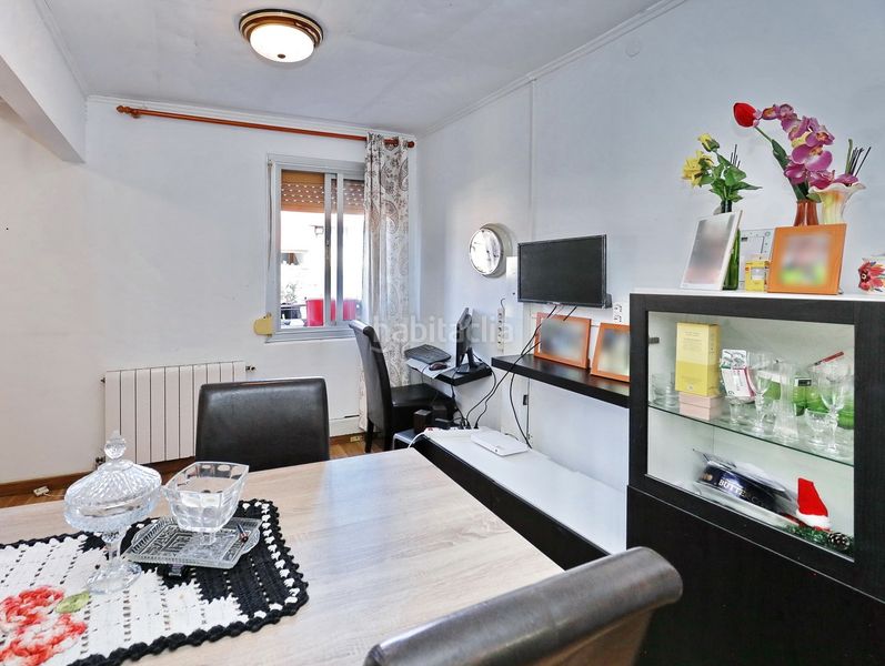 Foto f7429ab0-bfa6-4182-ad6e-d2534e85dcd5. Pis amb calefacció a Ciutat Meridiana Barcelona