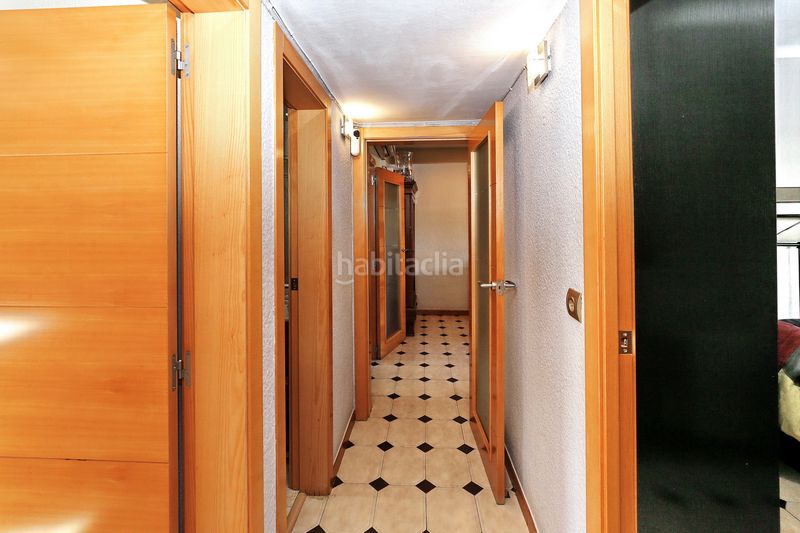 Foto 385a91af-de54-4aff-b22d-c53595cb0522. Pis amb calefacció a Ciutat Meridiana Barcelona