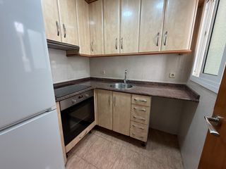 Appartement à Prosperitat. Piso exterior con balcón