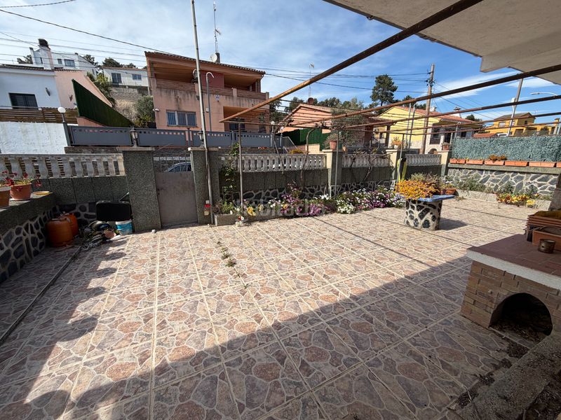 Foto 355433f1-eaab-4300-8e1d-8db617c709d6. Casa amb aparcament piscina a terrabrava - Tordera parc Tordera