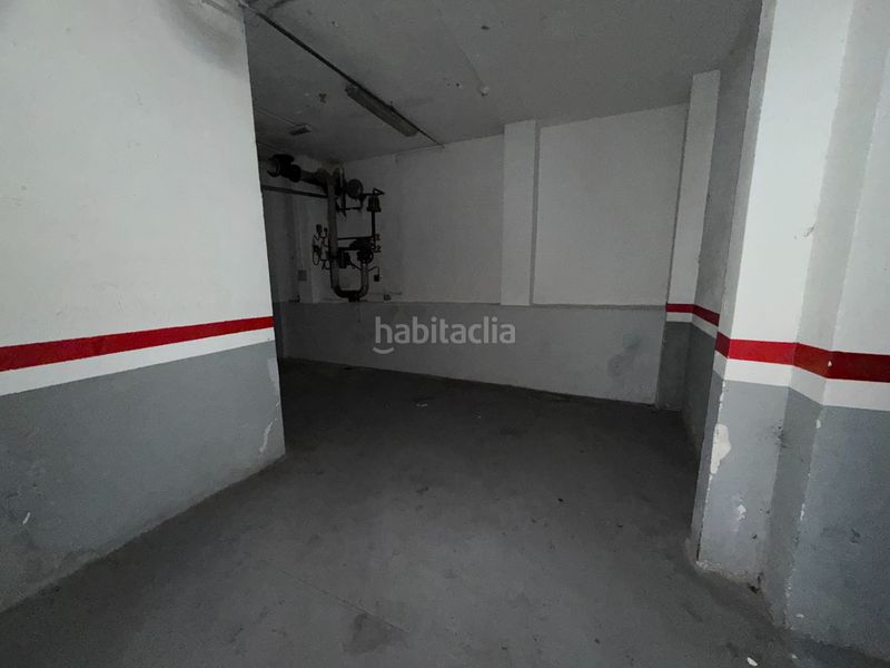 Foto b2f35e8a-f06d-4ee9-99a1-2a256ae78e7e. Aparcament cotxe a La Guineueta Barcelona