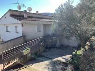 Maison  Doctor cuatrecases. Casa en venta en vallirana
