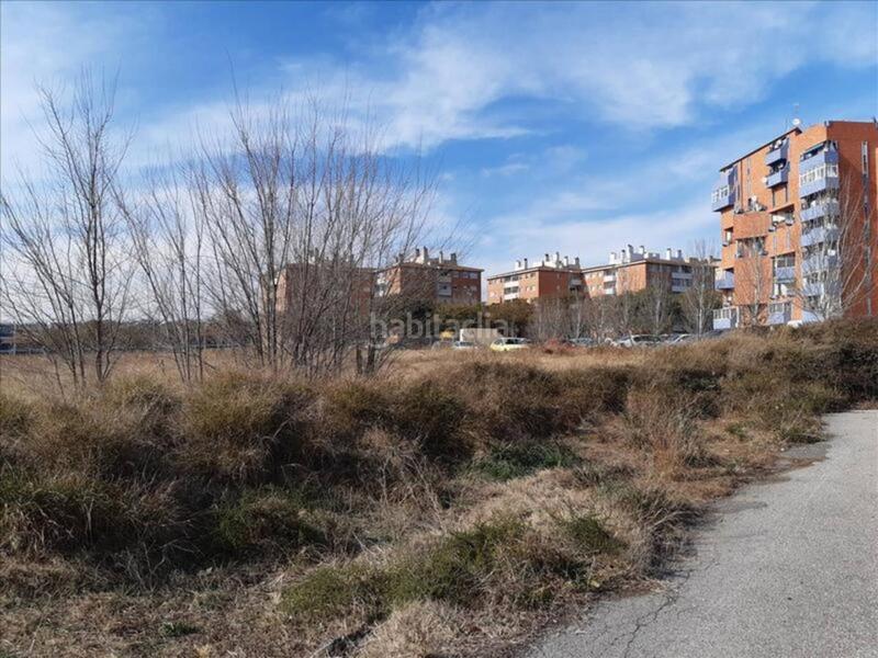 Foto 5e91f5fa-0703-4c41-941d-000b323612e6. Terreny residencial a gabriela mistral 1 a Mestral Reus