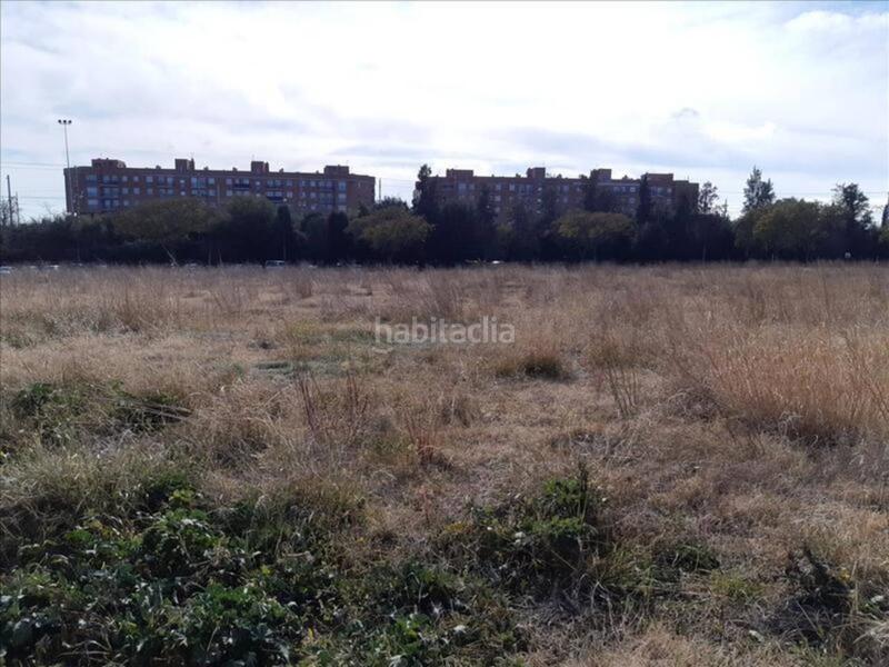 Foto 9efc4581-7687-447b-af42-cb682d61fa1f. Terreny residencial a gabriela mistral 1 a Mestral Reus