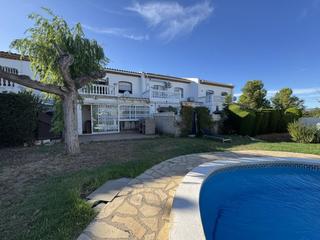 Doppelhaus  Paraguai. Casa pareada en venta en miami platja