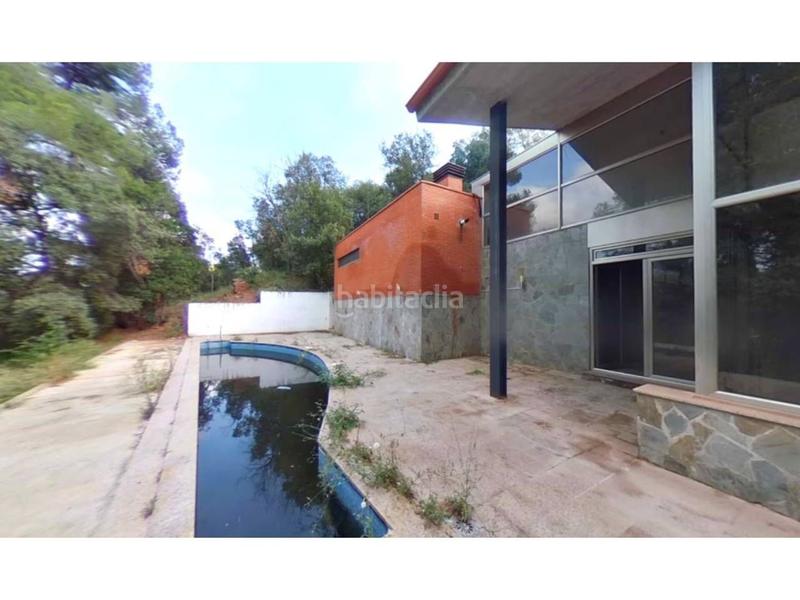 Foto 15ad3c96-9ad5-4efc-8337-a8ea2e6326e0. Chalet avec piscine dans Matadepera