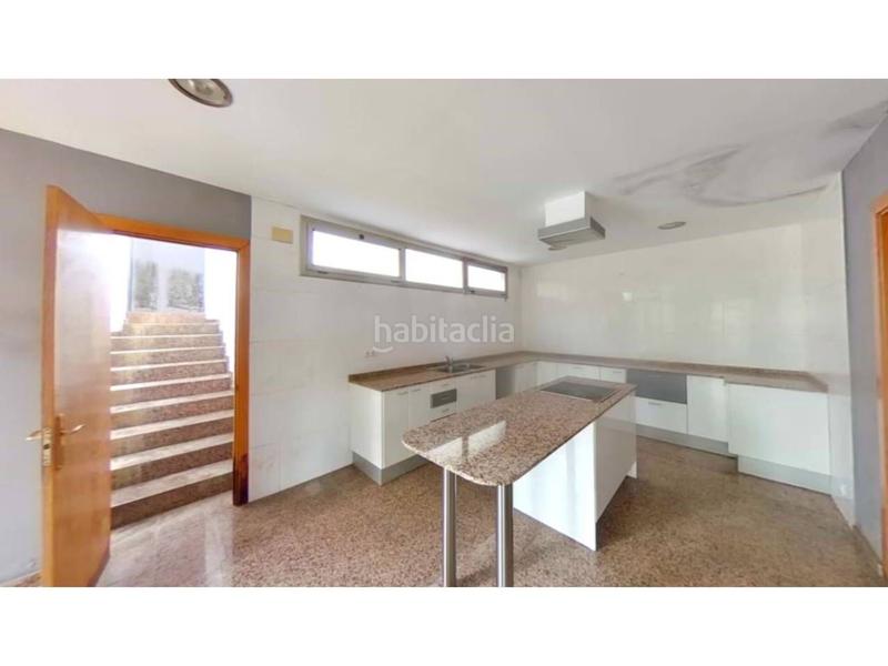 Foto bc53edf3-92fd-44e1-8bed-7753717be035. Chalet avec piscine dans Matadepera