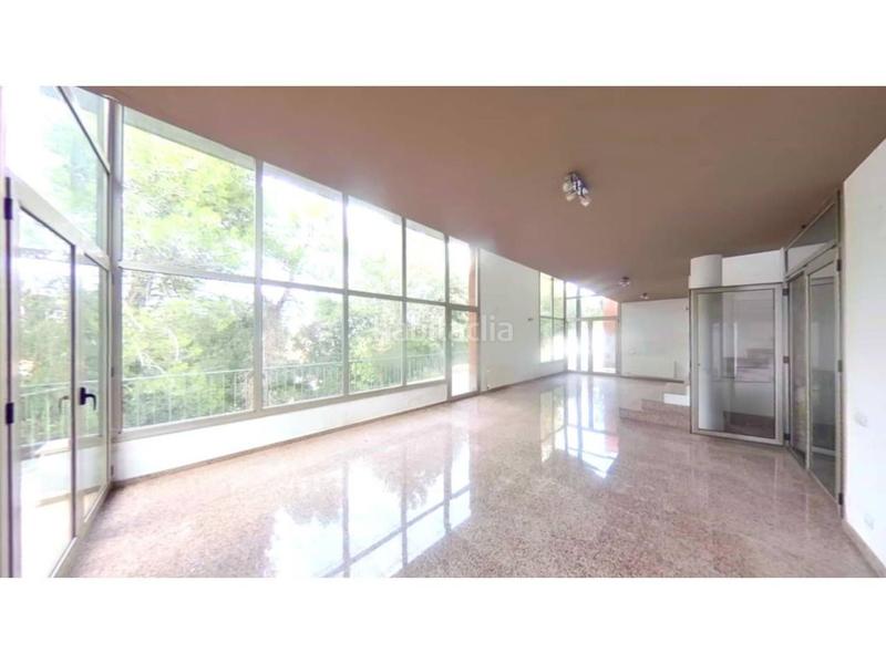 Foto d39fdc09-9882-4e23-b7c9-33e89ba787f7. Chalet avec piscine dans Matadepera