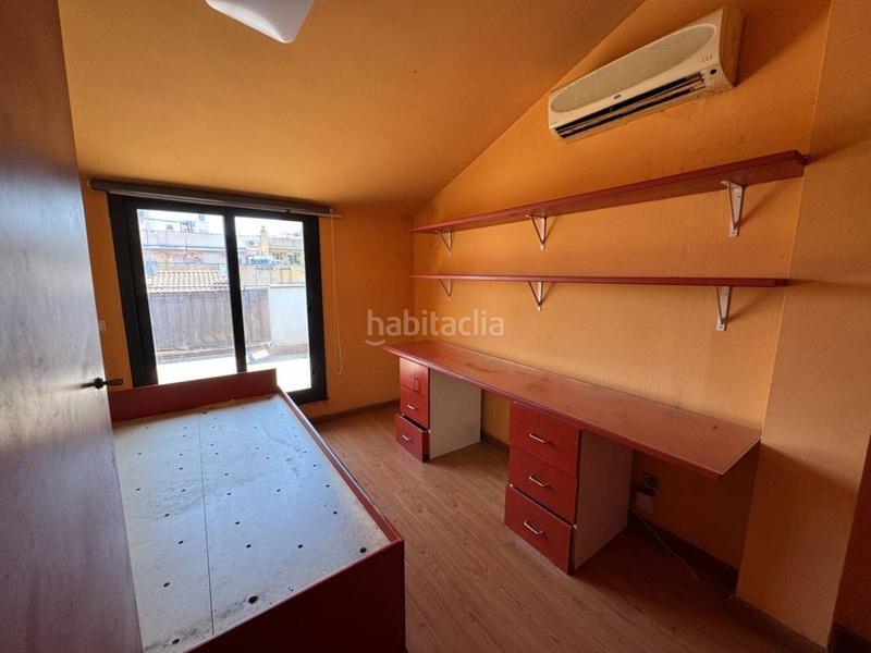 Foto 691f1197-a054-43af-a9e1-9122d2dc0031. Etagenwohnung mit parking in Casc Antic Ripollet