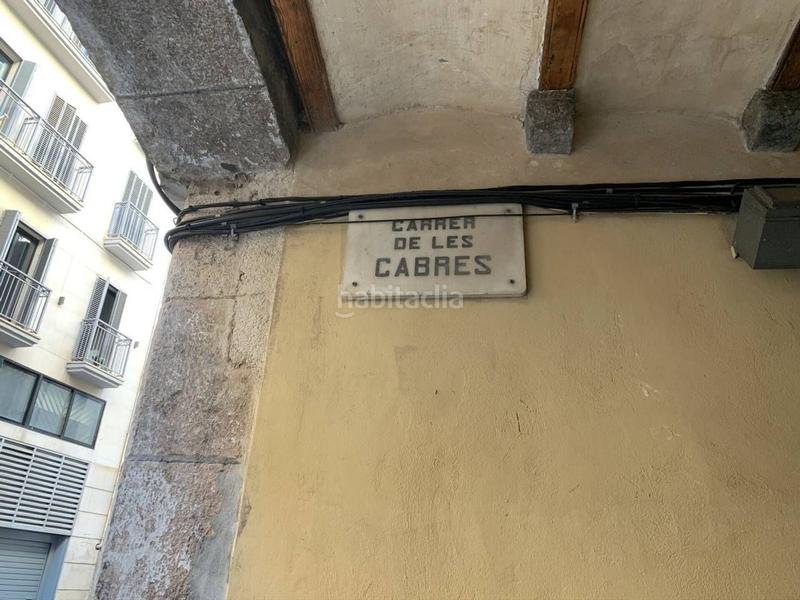 Foto 2620219c-802c-49bd-82db-cc1c40321eb2. Business premise in calle de les cabres 10 in Raval Barcelona