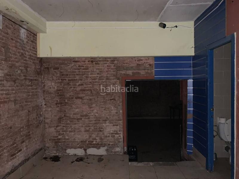 Foto f0764706-3dd4-45e5-9930-6197fd12af47. Local comercial a calle de les cabres 10 a Raval Barcelona