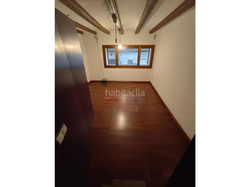 Foto 15cd19e2-0b5f-428f-b7f8-33475cb26e0c. Local comercial a Raval Barcelona