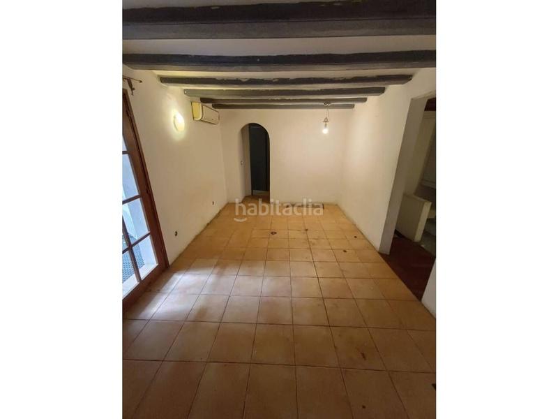 Foto 7402518f-f95f-489a-8fc0-6a68f9f55ca0. Local comercial a Raval Barcelona