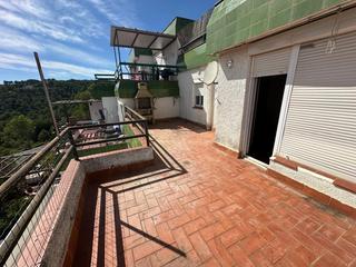 Pis a Canyelles. Piso en venta en urbanitzacio muntanya del mar