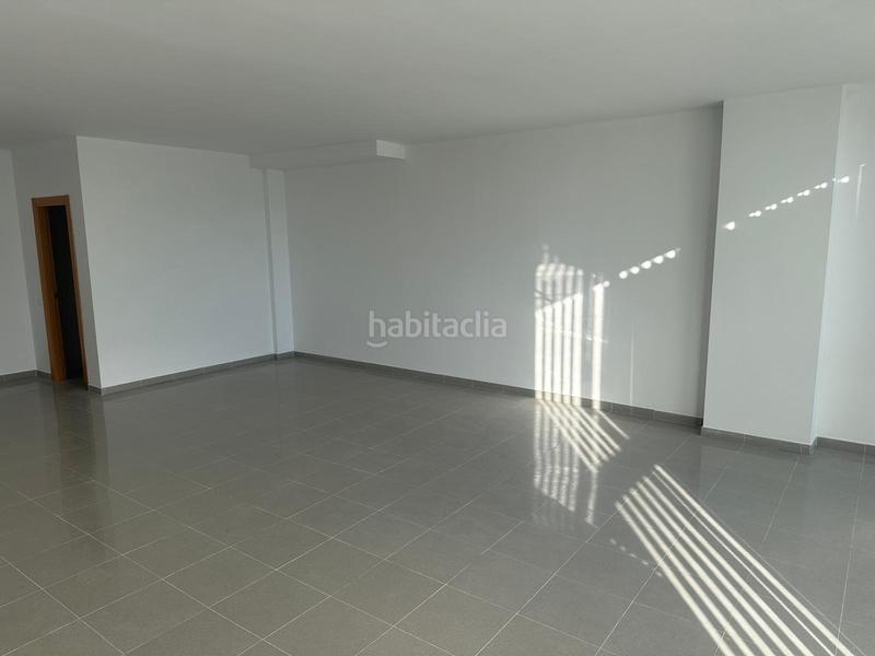 Foto 798b0888-79a0-4547-87e4-a2e4a946051d. Local comercial a Cunit residencial Cunit