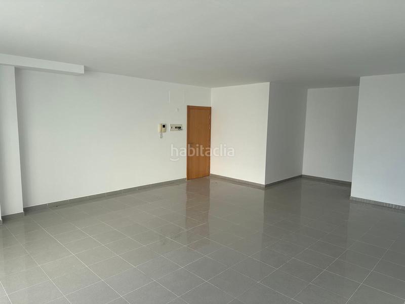 Foto 862588a8-70f9-4536-9ae8-3a34c9a0436d. Local comercial a Cunit residencial Cunit