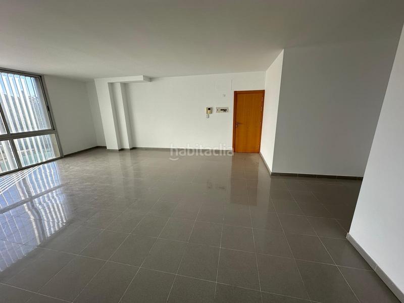 Foto a8f0d33b-5805-428a-ab24-ff3da749b6f8. Local comercial a Cunit residencial Cunit