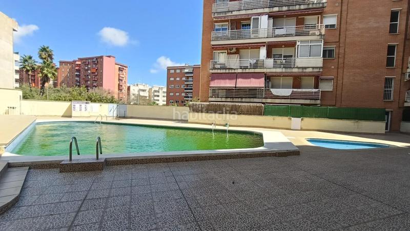 Foto bedf28d9-5d2c-43df-a9e0-c8de68acc25e. Pis amb aparcament piscina a Centre Reus