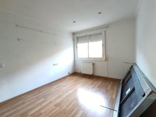 Planta baja en Ciutat Meridiana. Bajos en ciutat meridiana