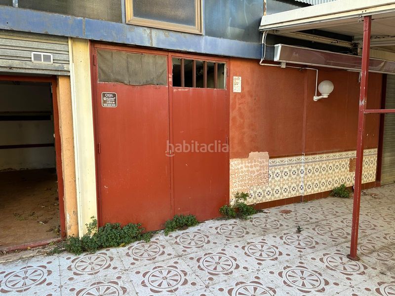 Foto a43f66bb-eb64-422c-bd02-d699fe1b2cfe. Business premise in Segur Platja Segur de Calafell