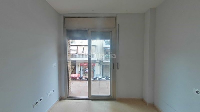 Foto afaf5fc8-4ed2-4455-8a74-25a06e04adc5. Pis amb piscina a Centre Torredembarra