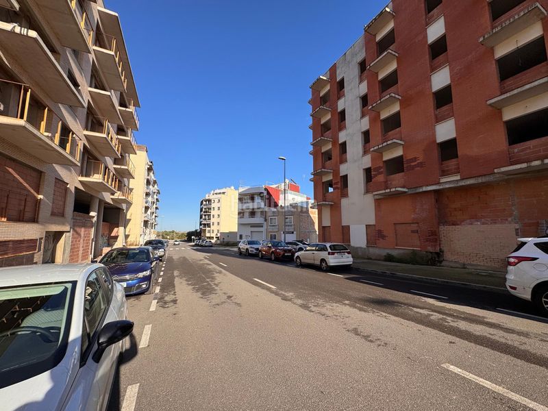 Foto 1f691c28-e03e-4f7c-a288-357b48cb8733. Edificio in Nord La Ràpita
