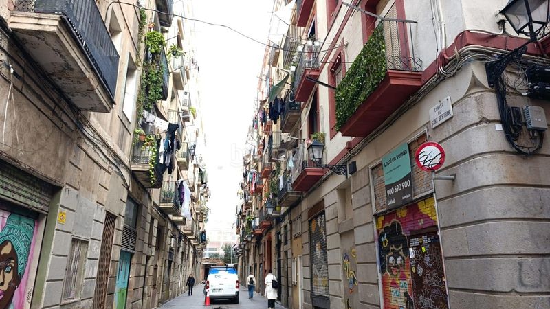 Foto fab81d64-2176-4a57-ac02-9ba794953260. Pis a Raval Barcelona