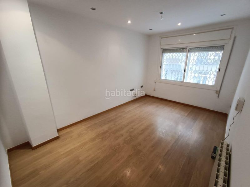 Foto a8a5f1c0-7eb2-44e9-a37d-59eff099c1c0. Pis a Poblenou Barcelona