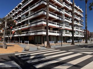 Locale commerciale in Passeig passeig miramar 4