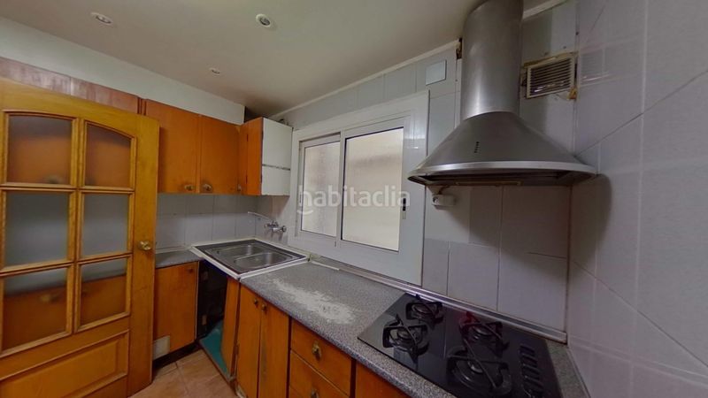 Foto c3e3b8b1-06e0-4c17-ae2e-4f7f16b20c4c. Apartment in Pallejà