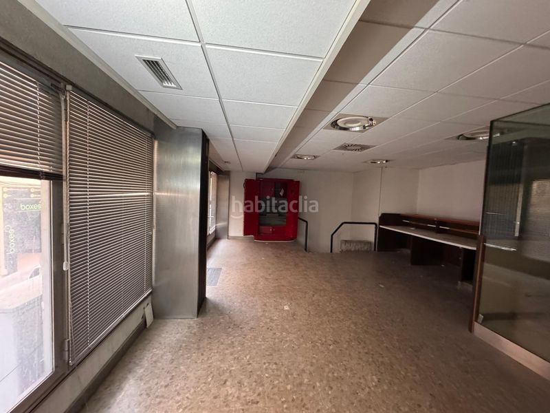 Foto 415582cc-1e16-4c78-82eb-0a0addcff07d. Local comercial a plaça dalt 7 a Móra d´Ebre
