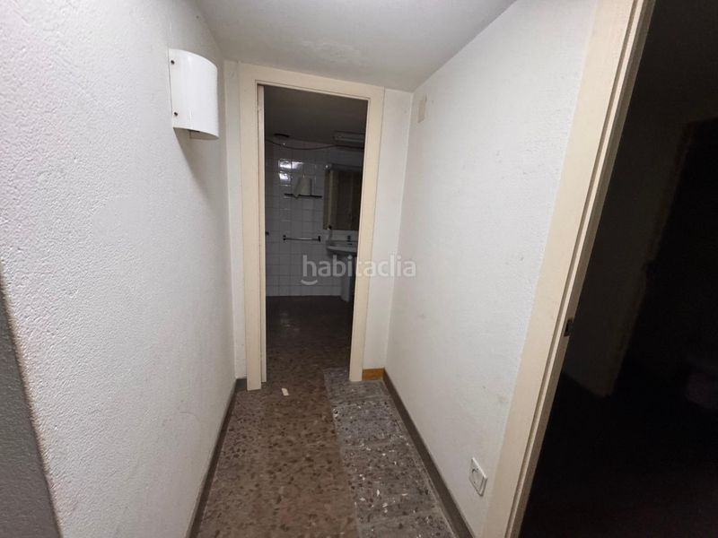 Foto 4feeaeeb-e563-4541-8686-fd46813c227b. Local comercial a plaça dalt 7 a Móra d´Ebre
