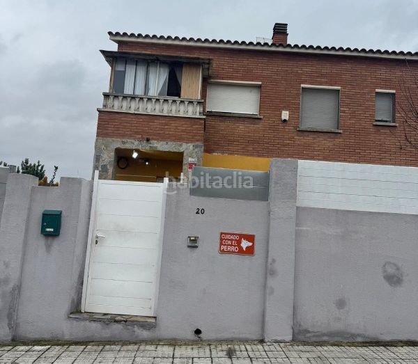 Foto c395587a-e65d-46bb-bd29-1c9b77d33362. Casa a Santa Oliva