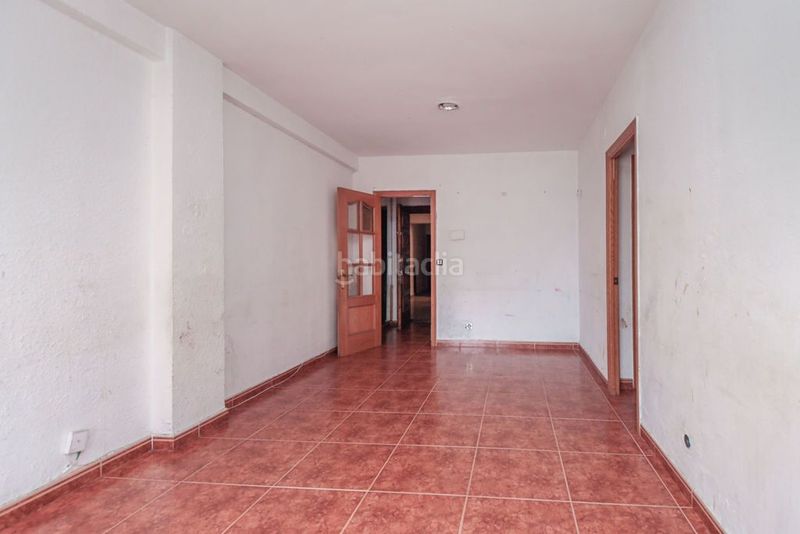 Foto bcd8bb13-3a5a-4db5-883a-fe0891aff946. Pis a Campclar Tarragona