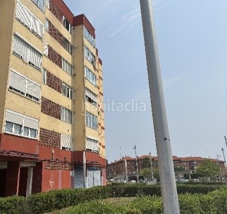 Foto 374bf8ce-8ae8-4821-b54b-52d80c68449a. Pis a Campclar Tarragona