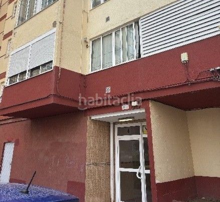 Foto ab15b009-9015-4894-8687-a8c5a221b2e4. Pis a Campclar Tarragona