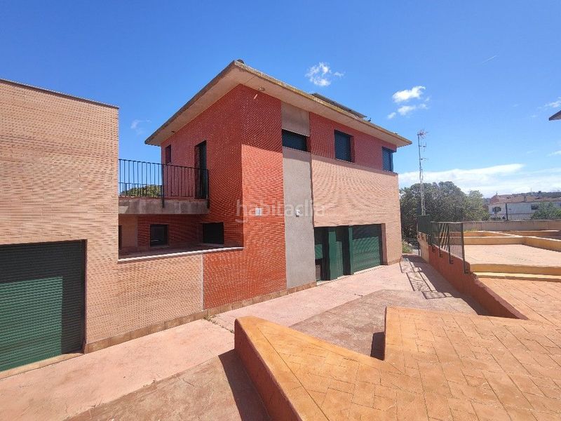 Foto c441438b-06f4-4c46-b503-f431c3a0f294. Casa en Olèrdola
