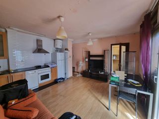 Piso en Besòs - Maresme. Se vende piso luminoso con balcón exterior