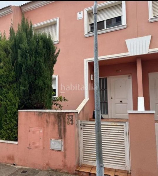 Foto b1e64dab-281a-4cf7-9eb0-eed14fa4352f. Casa adossada amb aparcament piscina a El Tancat-Mas d´en Gual Vendrell (El)