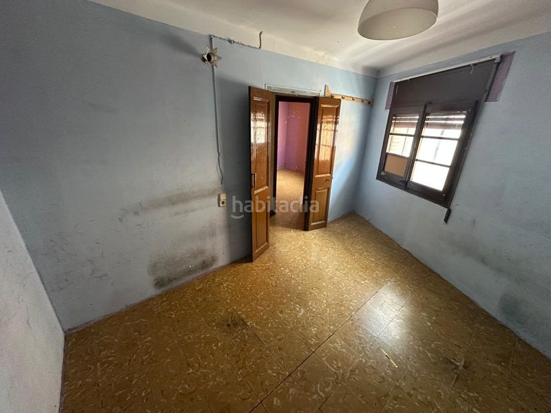 Foto 5d5d9a6d-4a68-4fc7-abb0-8db40f8c8eff. Casa adossada a Centre Vendrell (El)