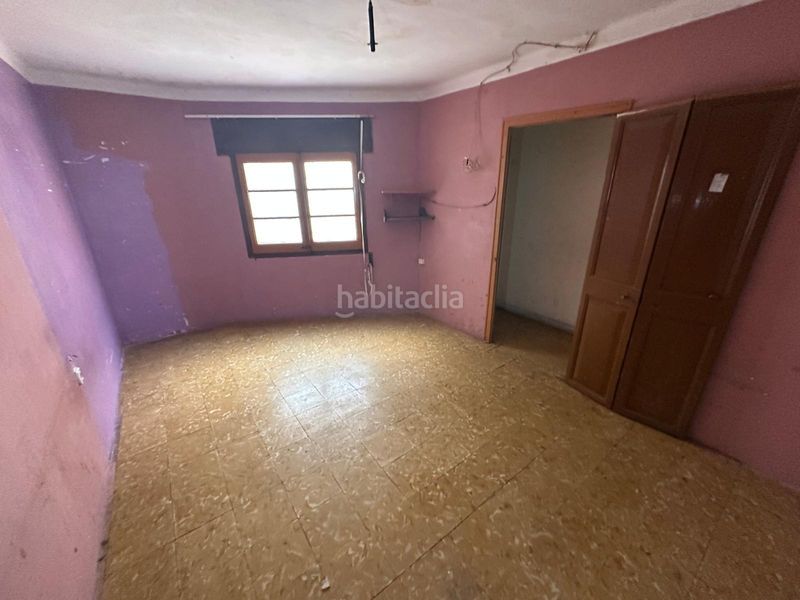 Foto 5dc5b38d-4525-4c39-9163-48b978689055. Casa adossada a Centre Vendrell (El)