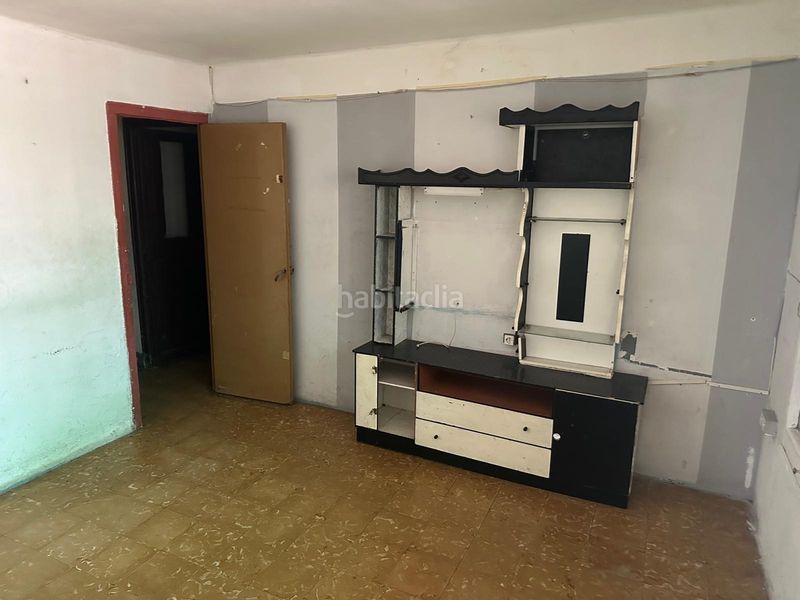 Foto ddfc29e1-cb5a-4604-b896-6b65bdd911a0. Casa adossada a Centre Vendrell (El)