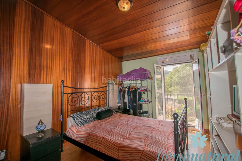 Foto ddd481fb-f8f0-4e19-8171-6e4f62f4d088. Chalet en Torrelles de Llobregat