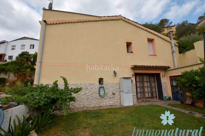 Foto f350aebf-ead9-4a53-a5e9-c6ac544368f0. Chalet en Torrelles de Llobregat