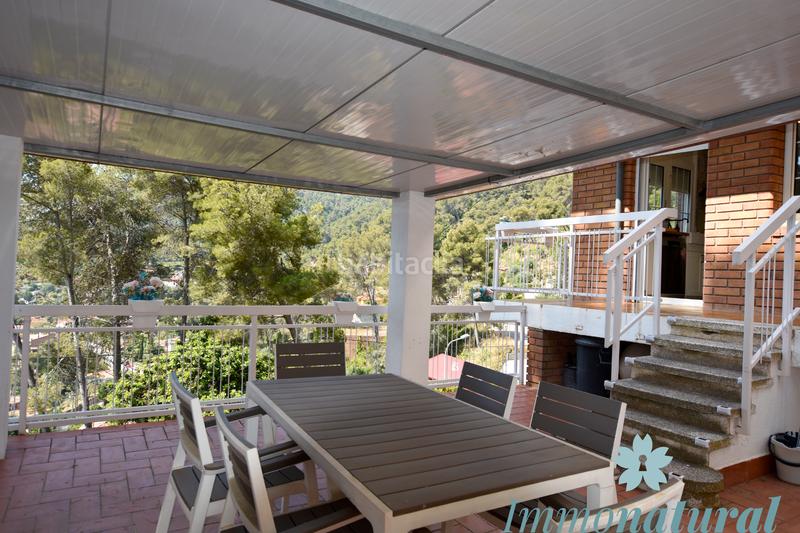 Foto b5f3ca62-5ecf-48c7-afd1-0c0aea44dd11. Chalet mit kamin heizung parking pool in Torrelles de Llobregat