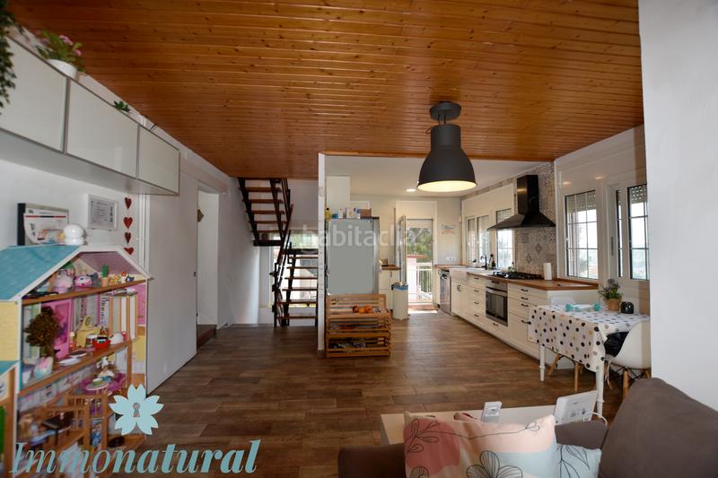 Foto cf0c895a-1b2c-4771-bb80-8a6d75c262cc. Chalet mit kamin heizung parking pool in Torrelles de Llobregat